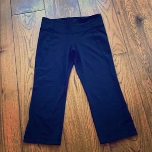 🍋🍋🌈 New Lululemon Black Crops!!! 🖤🍋💕